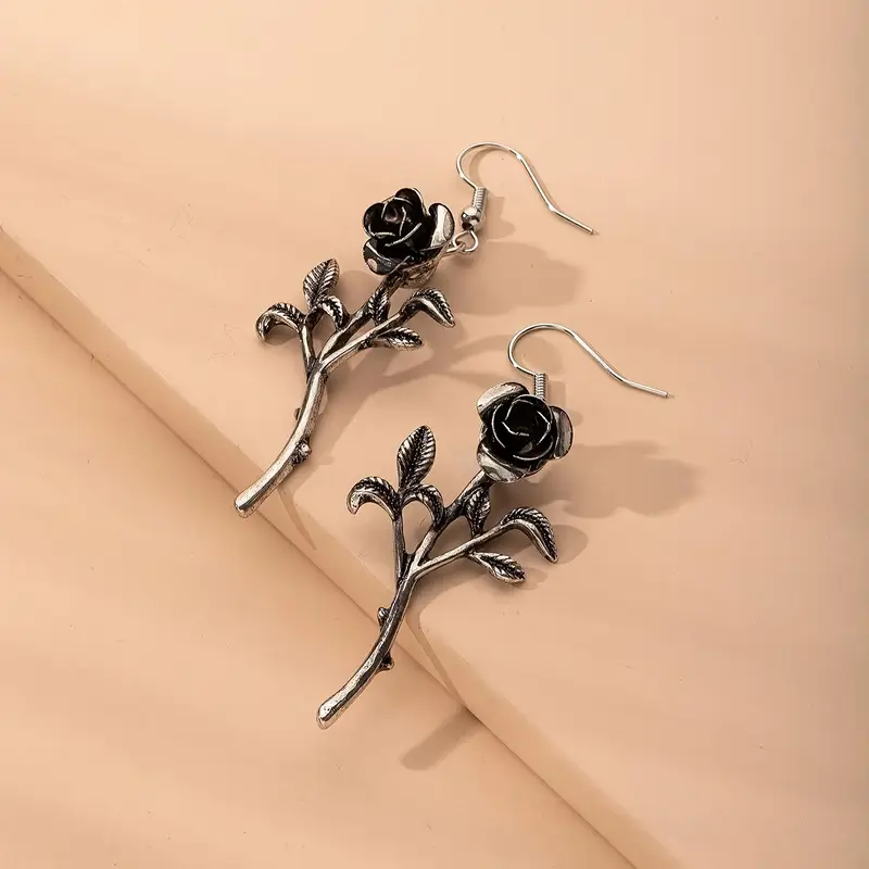 🌹 Gothic Black Rose Dangle Earrings.